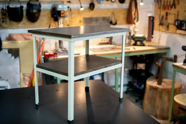 Fabriquez votre table en métal à Bruxelles