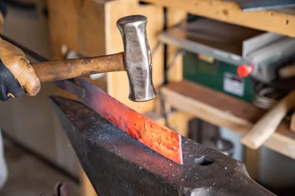 Forgez votre couteau à Angers - Le Mans