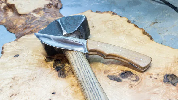 Fabriquez votre couteau droit in Valentie
