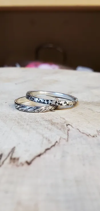 Fabriquez votre bague en argent texturé