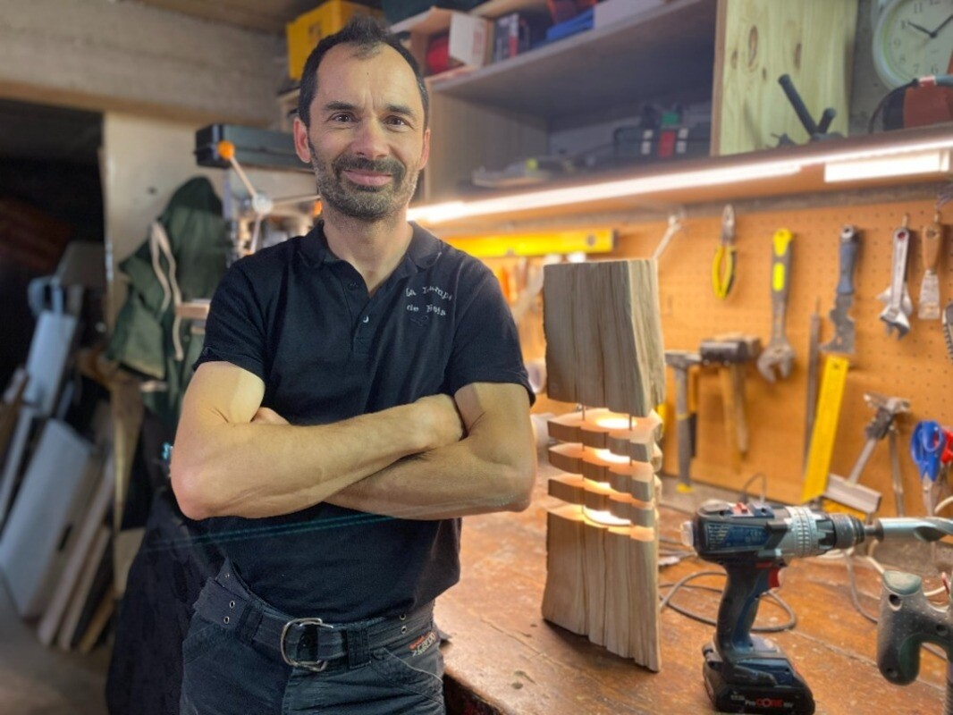 Fabriquez votre lampe en bois unique avec Stéphane - Image n°7 - Wecandoo