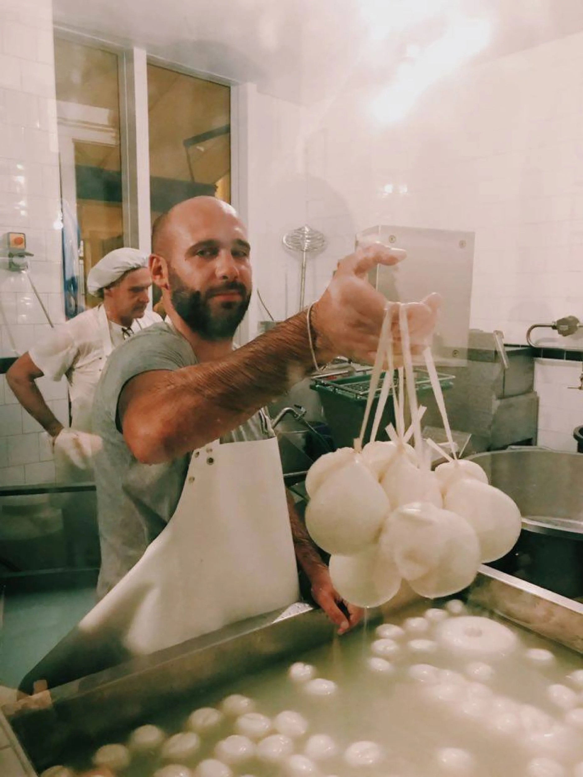 Fabriquez votre mozzarella et votre tresse artisanales avec Julien et son équipe - Image n°9 - Wecandoo