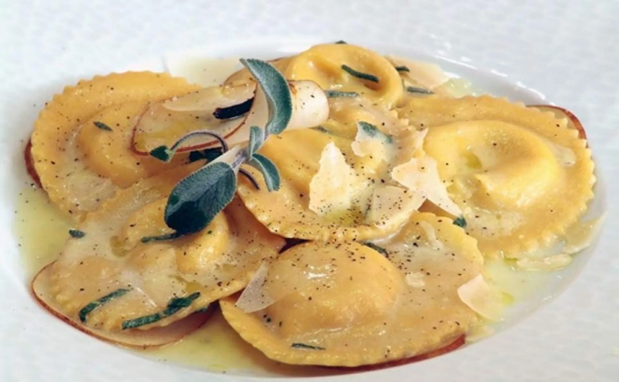Fabriquez et dégustez vos raviolis frais artisanaux avec Julien et son équipe - Image n°1 - Wecandoo